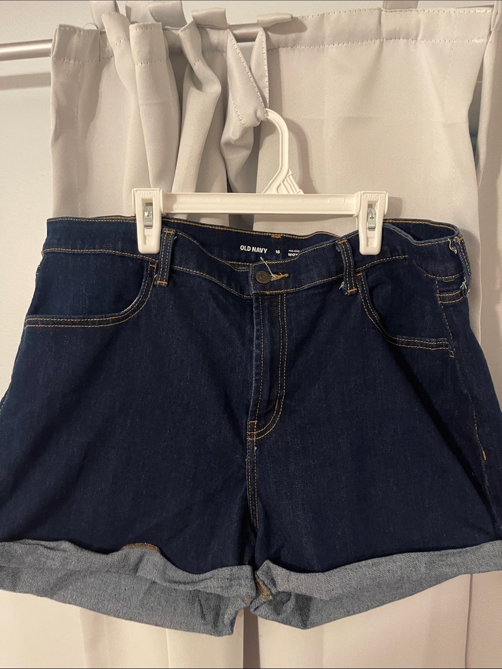 Old Navy Dark Wash Mid Rise Wow Denim Shorts Size 16